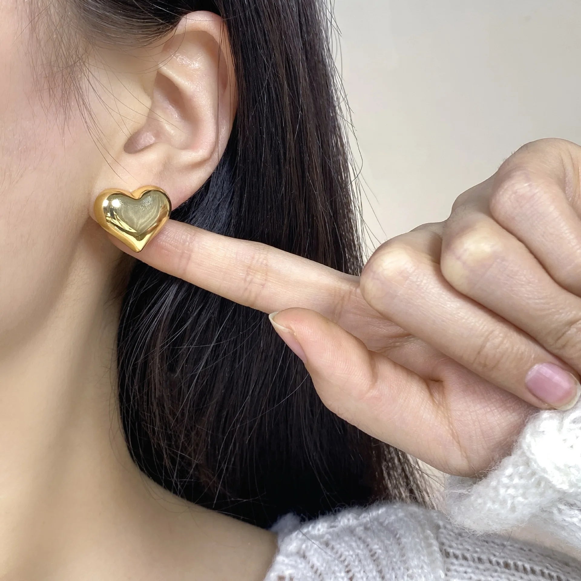 Boucles d’Oreilles Boule en Acier Inoxydable – Style Punk Chic