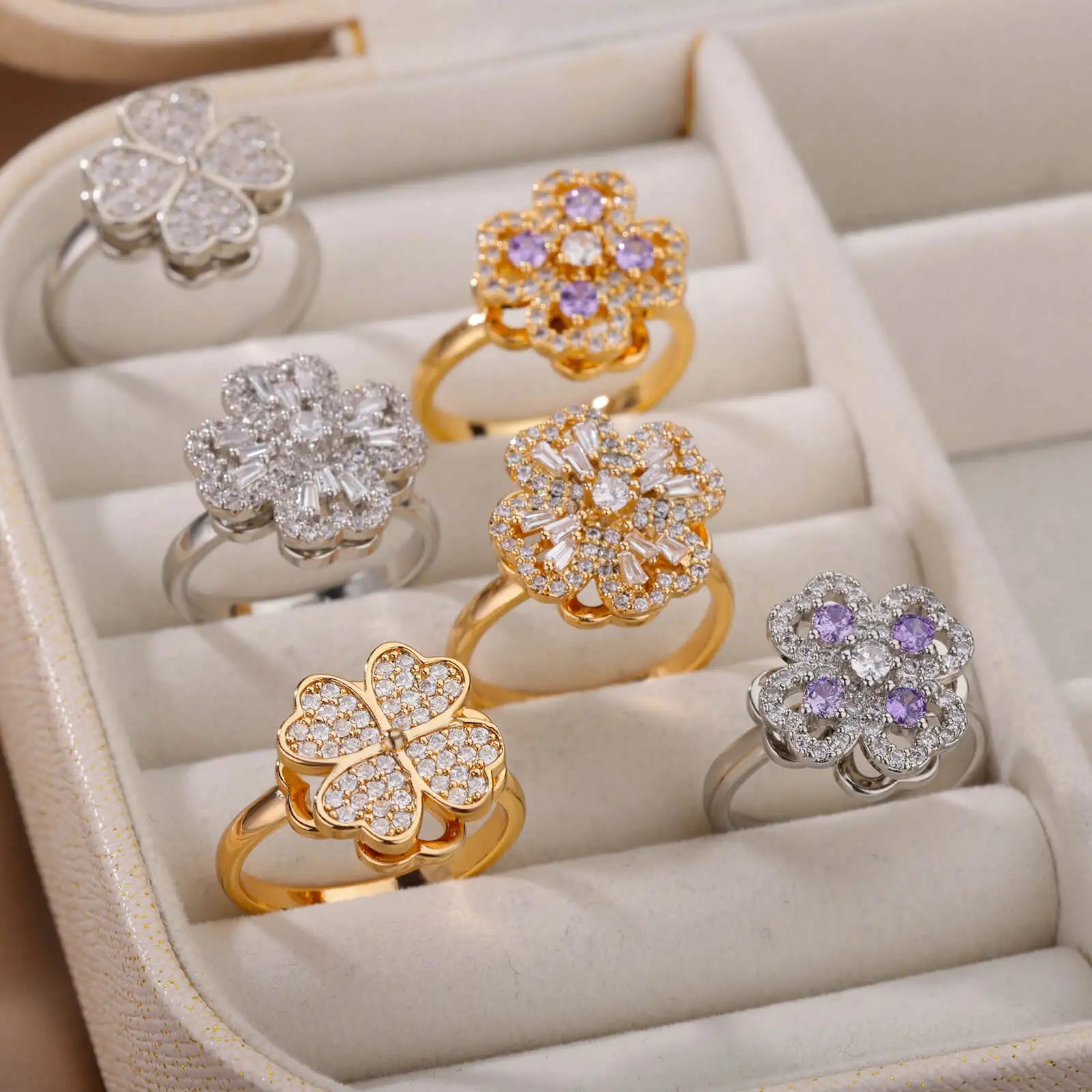 Bague Rotative Trèfle & Cœur en Zircon – Anti-Stress